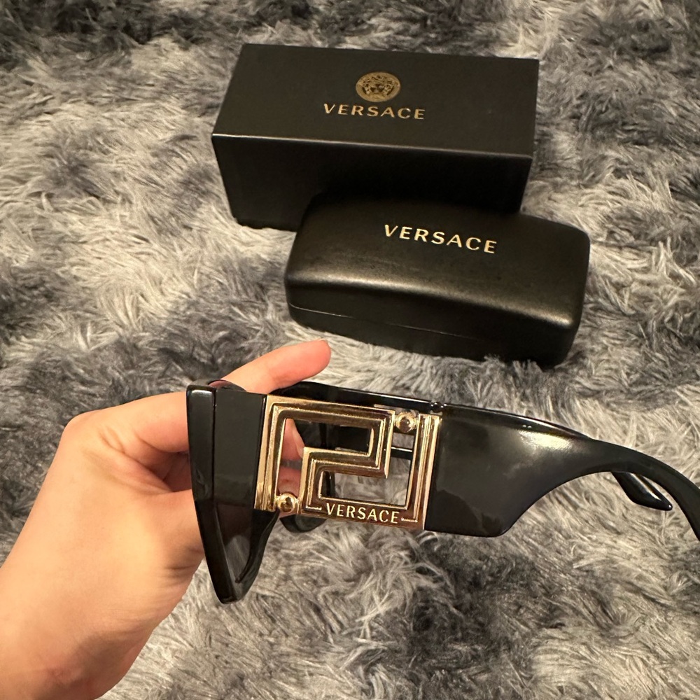 Authentic Versace Greca Womens Sunglasses - image 5